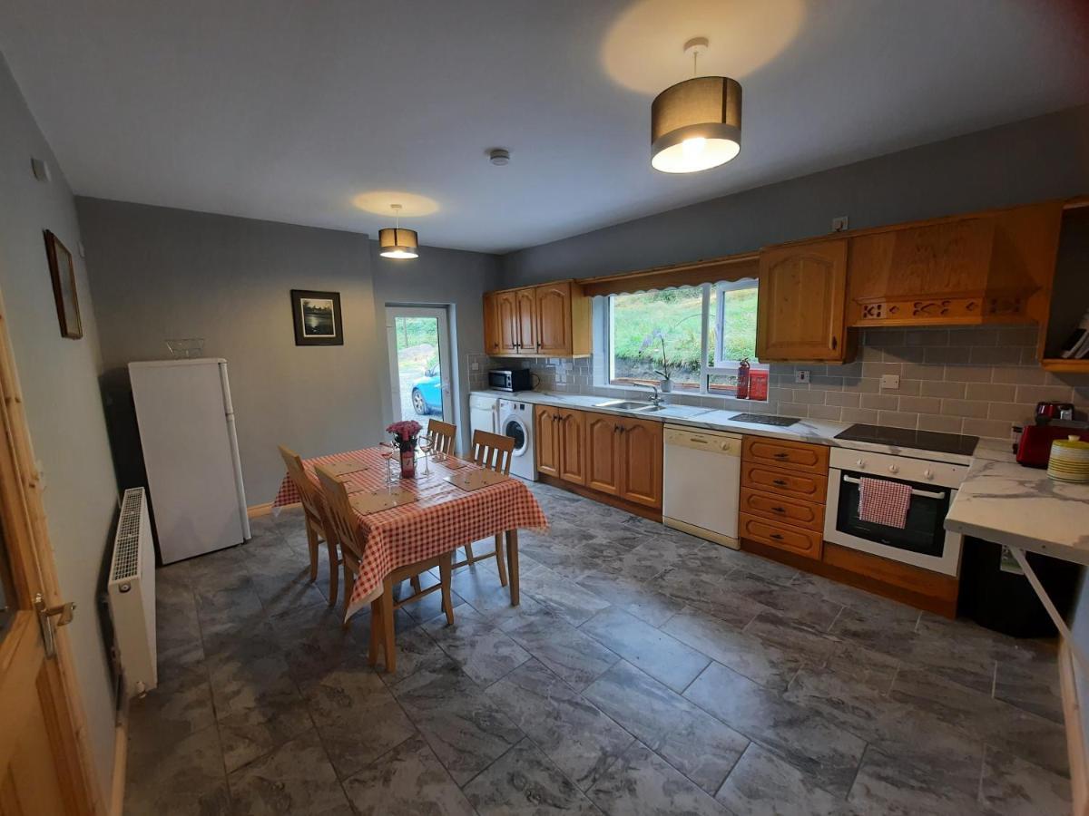 Conneelys Cottage, Connemara, Clifden, H71Y096 외부 사진