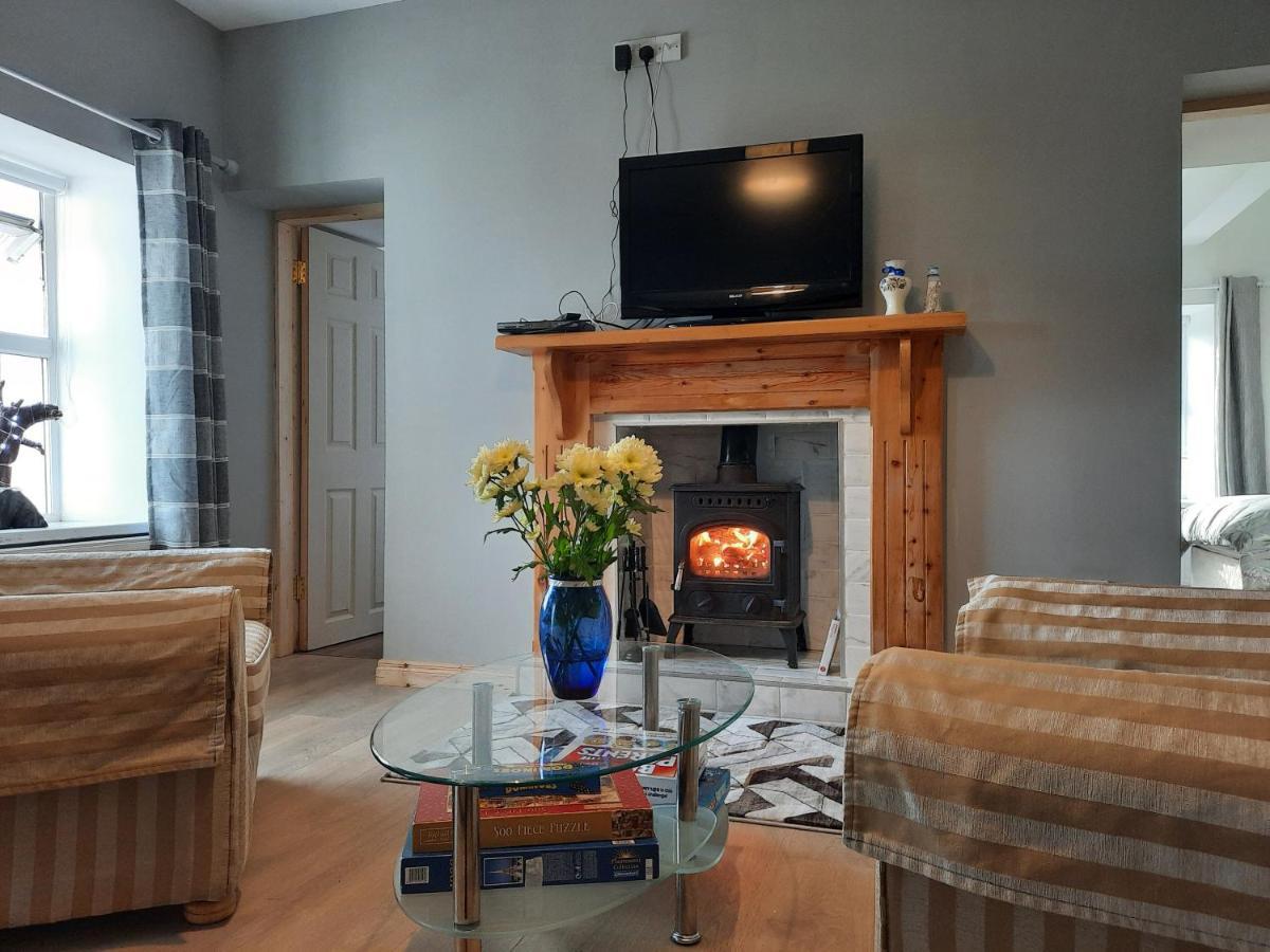 Conneelys Cottage, Connemara, Clifden, H71Y096 외부 사진