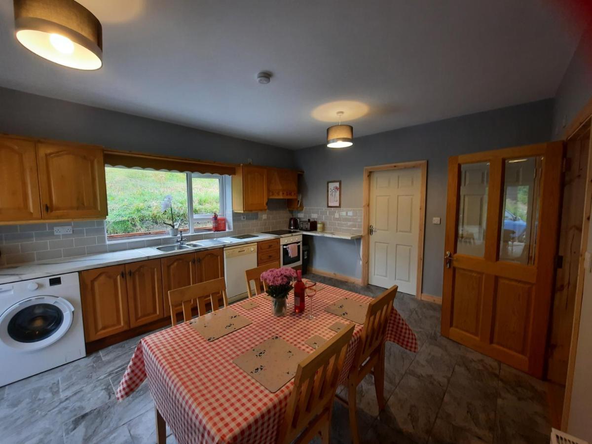 Conneelys Cottage, Connemara, Clifden, H71Y096 외부 사진